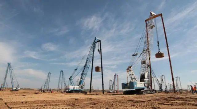 CCTV報道巴基斯坦超級機(jī)場建設(shè)，宇通重工強(qiáng)夯機(jī)硬核助力！